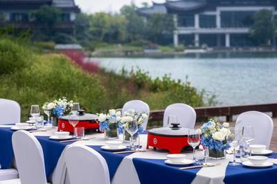 三驾马车驱动“新外送” 海底捞社区营运的多元化发展之路与礼仪服务赋能